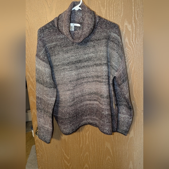 Max Studio Gradient Sweater Large - Picture 2 of 7